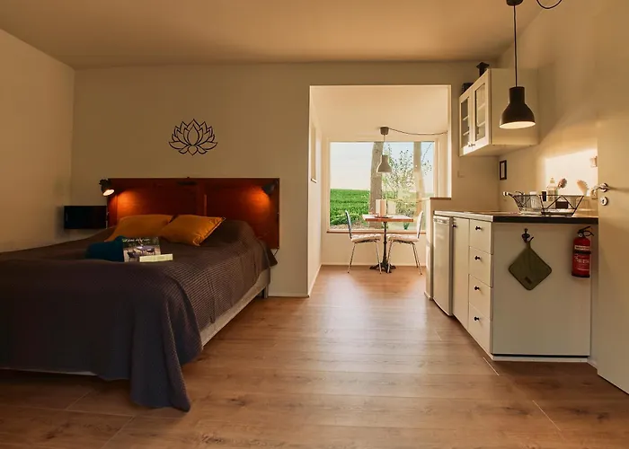 Ferieidyl Nyaraló *